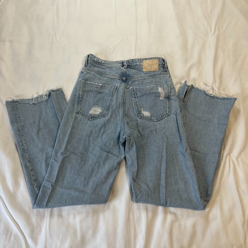 Zara Hi-Rise Cropped Wide Leg Fringe Cuff Light Wash Denim Jeans | Size 4 - Picture 7 of 10